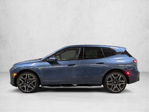 Used 2026 BMW iX xDrive45 AWD/4WD image 9