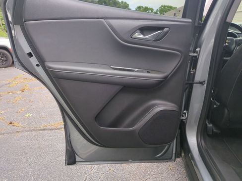 Used 2025 Chevrolet Blazer LT FWD image 27