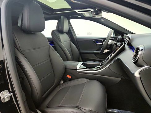 Certified 2025 Mercedes-Benz C 300 Sedan image 7