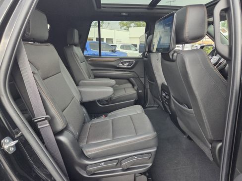 Used 2024 Chevrolet Tahoe High Country AWD/4WD image 16