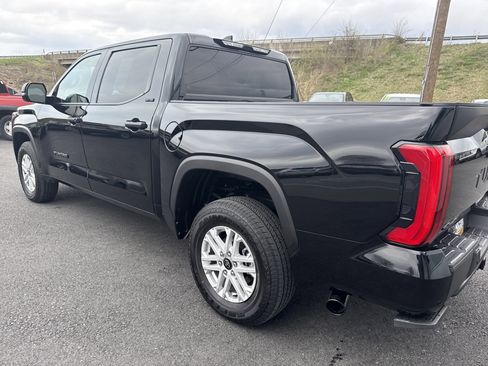 Used 2025 Toyota Tundra SR5 w/ SR5 Convenience Package image 6