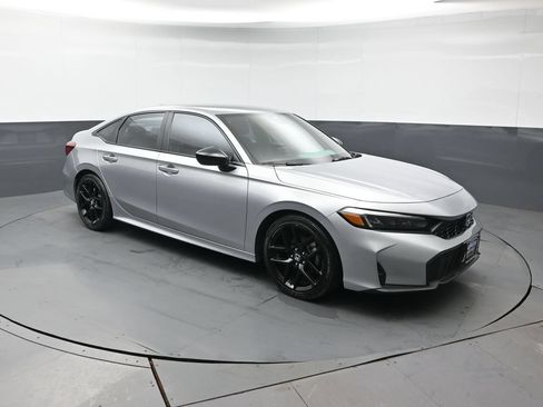 Certified 2025 Honda Civic Sport image 8