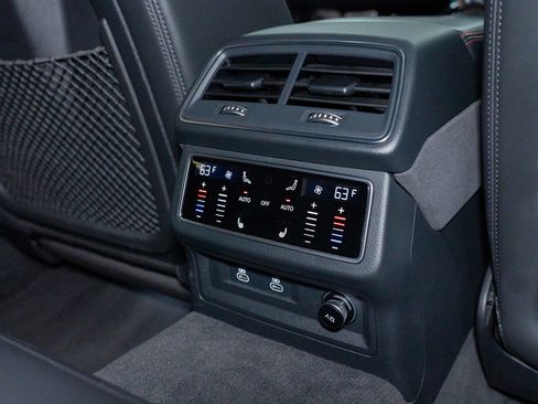 Used 2022 Audi RS 6 image 29