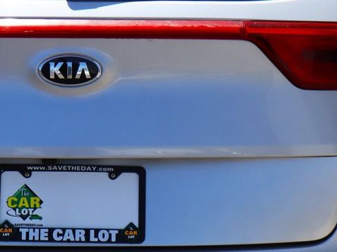 Used 2019 Kia Sportage LX FWD image 20