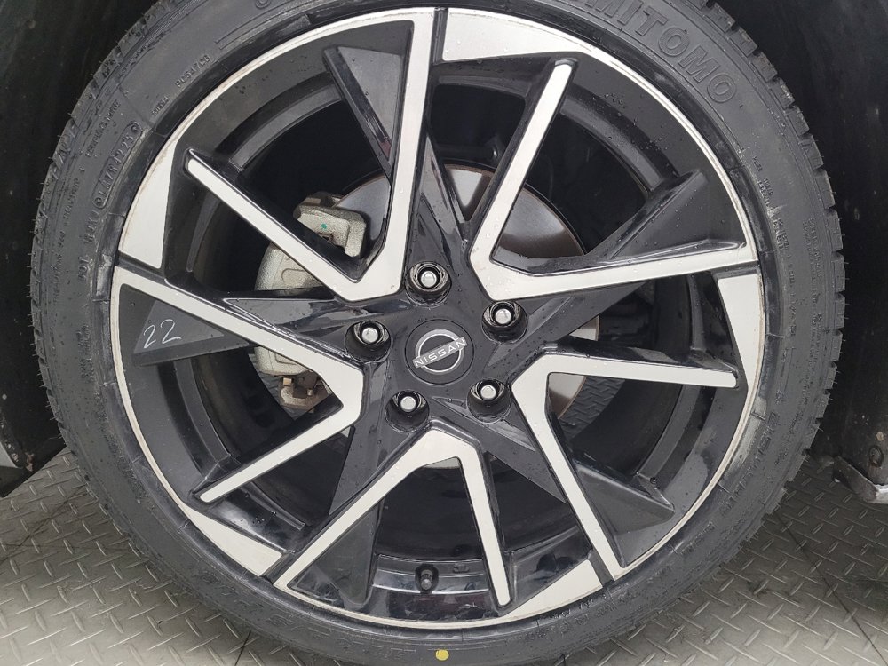 Used 2025 Nissan Sentra SR FWD image 31