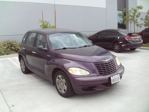Used 2004 Chrysler PT Cruiser image 3