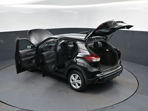 Used 2024 Nissan Kicks S FWD image 58
