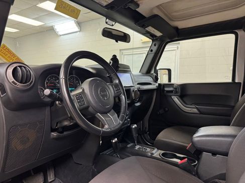 Used 2017 Jeep Wrangler Sport w/ Quick Order Package 24S AWD/4WD image 12