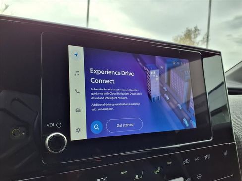 Used 2024 Subaru Solterra Premium image 7