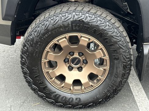 New 2026 Toyota Tacoma 4x4 Double Cab Hybrid image 7