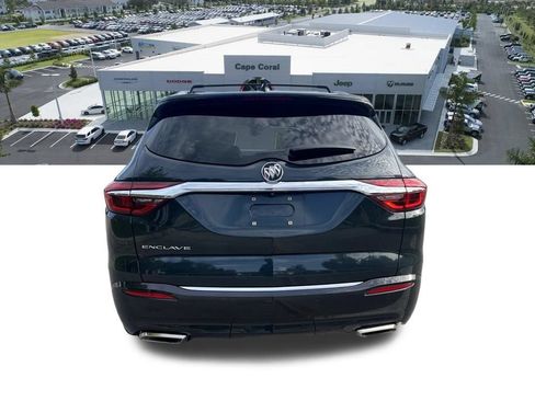 Used 2020 Buick Enclave Essence FWD image 6