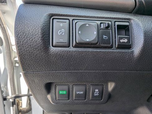 Used 2016 Nissan Sentra S FWD image 15