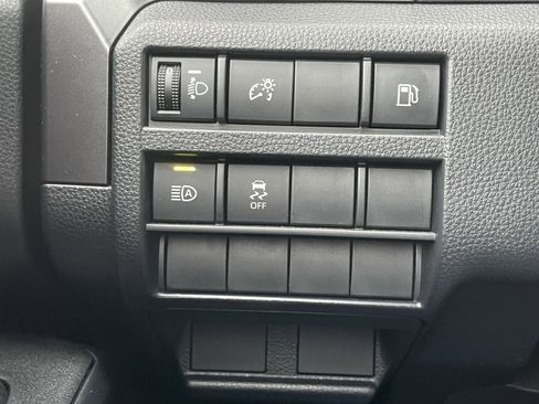 Used 2025 Toyota 4Runner SR5 image 32