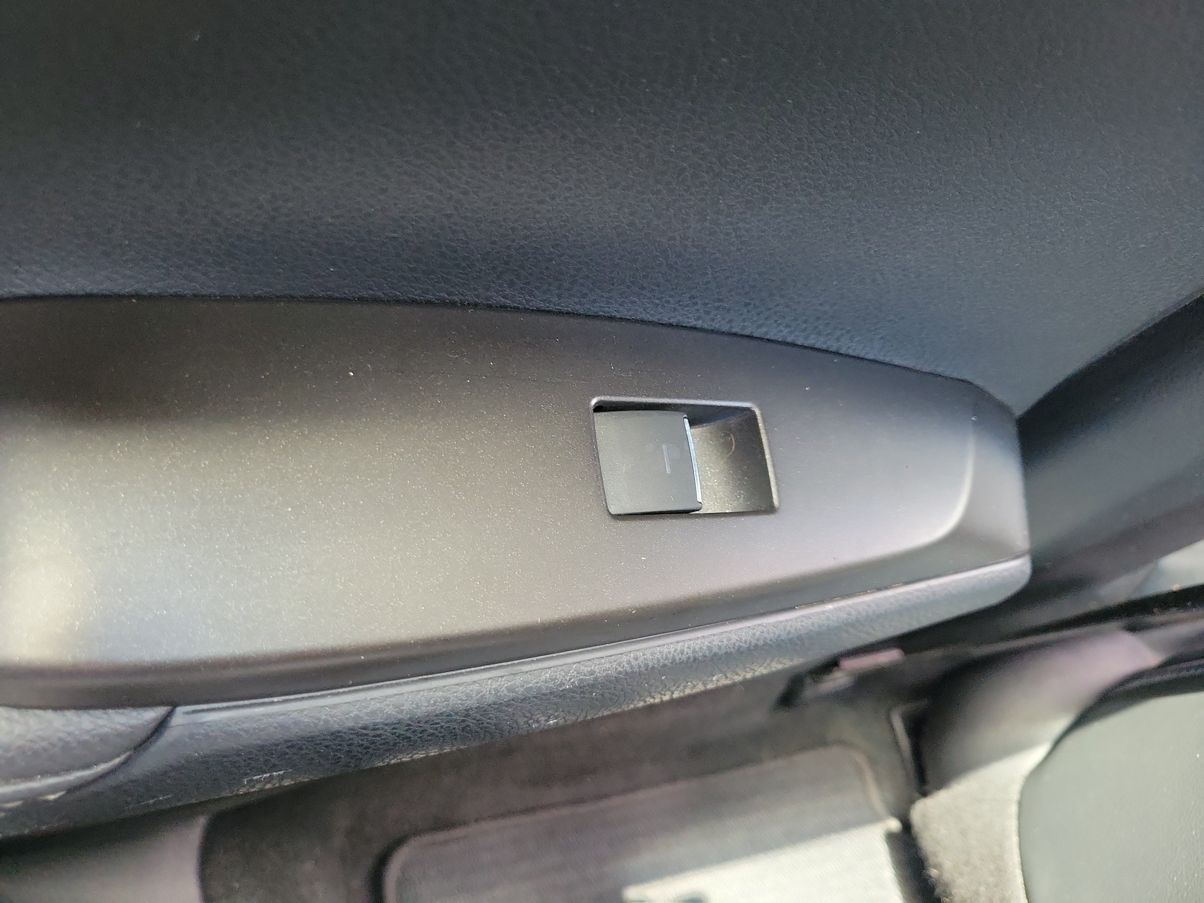 Used 2021 Toyota Camry XSE AWD/4WD image 13
