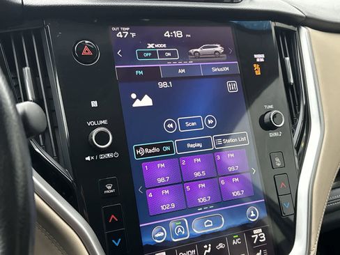 Used 2021 Subaru Outback Limited image 17