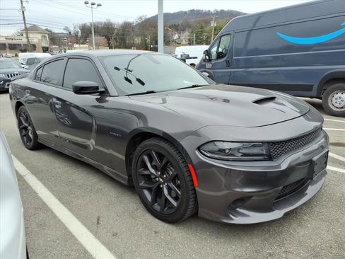Used 2021 Dodge Charger R/T w/ Blacktop Package image 1