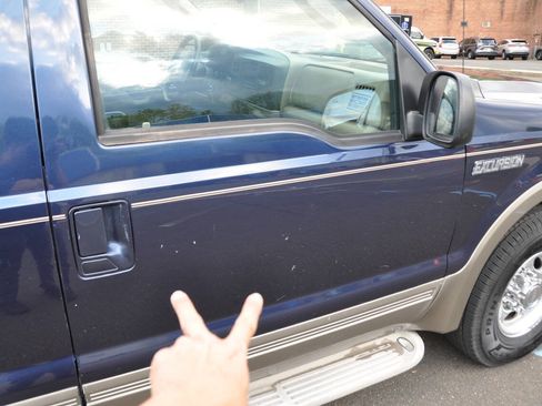 Used 2005 Ford Excursion Eddie Bauer RWD image 36