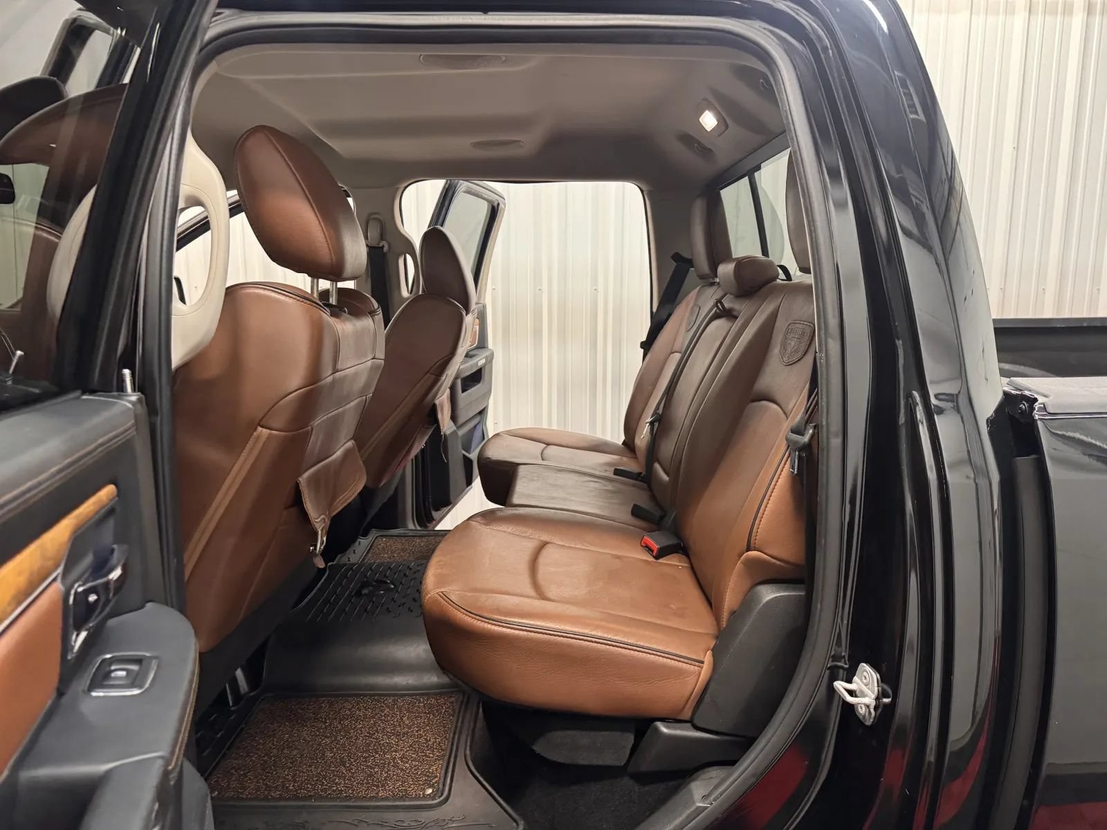 Used 2013 RAM 1500 Laramie Longhorn w/ Convenience Group AWD/4WD image 38