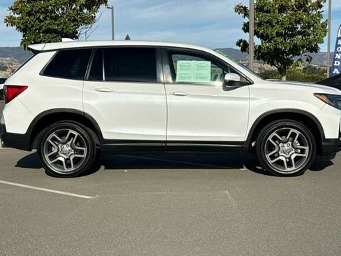 Certified 2023 Honda Passport EX-L image 3
