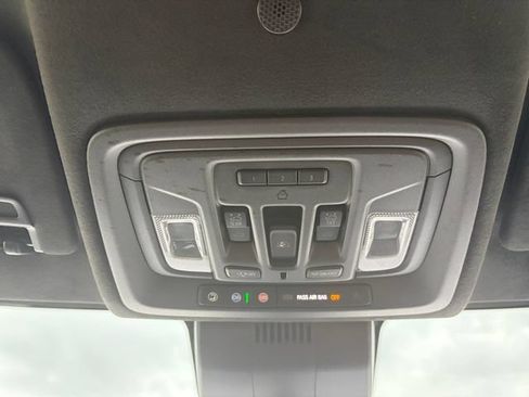 Used 2023 GMC Sierra 1500 Denali Ultimate AWD/4WD image 12