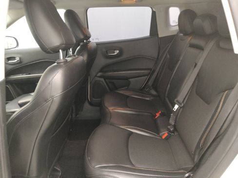 Used 2020 Jeep Compass Latitude FWD image 18
