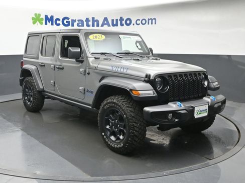 Used 2023 Jeep Wrangler Unlimited w/ Cold Weather Group AWD/4WD image 2