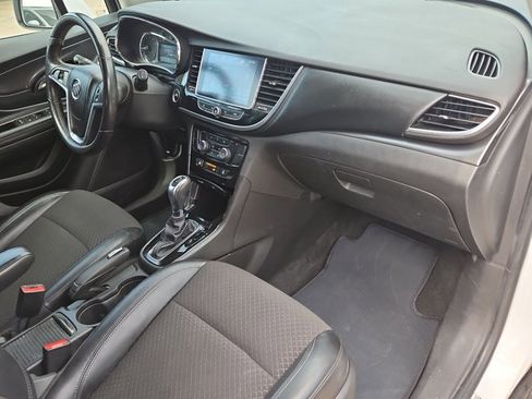 Used 2020 Buick Encore Preferred image 21