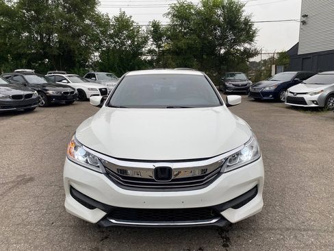 Used 2017 Honda Accord LX image 3
