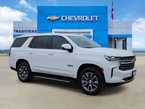 Used 2024 Chevrolet Tahoe LT w/ LT Signature Package RWD image 2