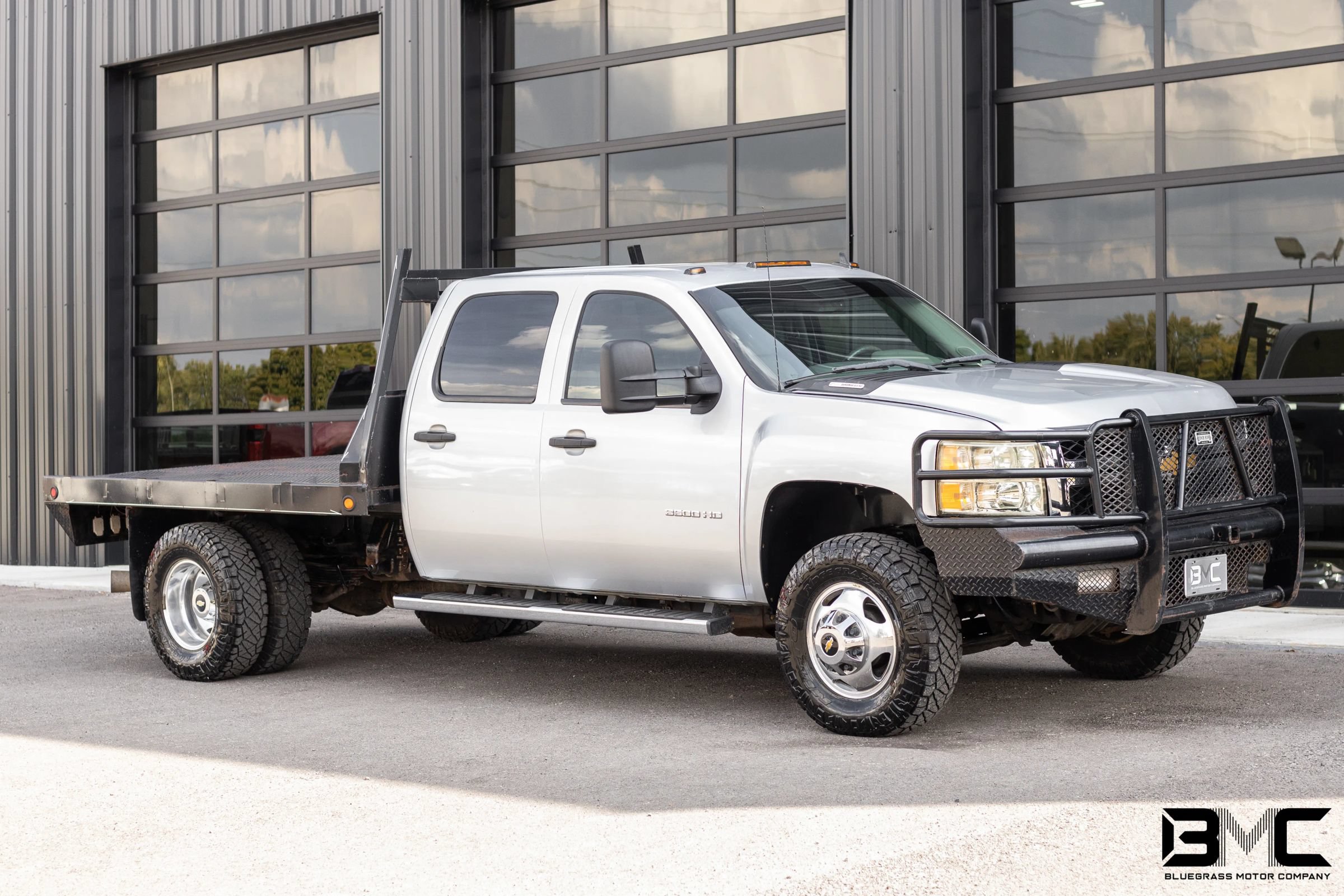 Used 2013 Chevrolet Silverado 3500 LT w/ Interior Plus Package AWD/4WD image 7