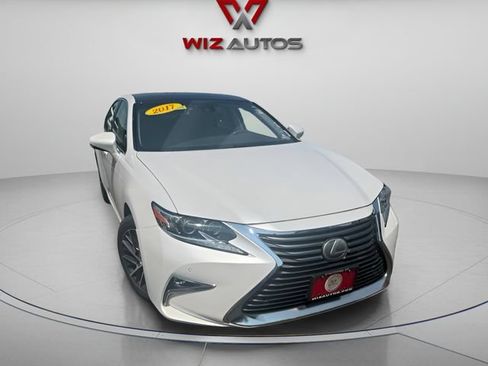 Used 2017 Lexus ES 350 w/ Luxury Package FWD image 7