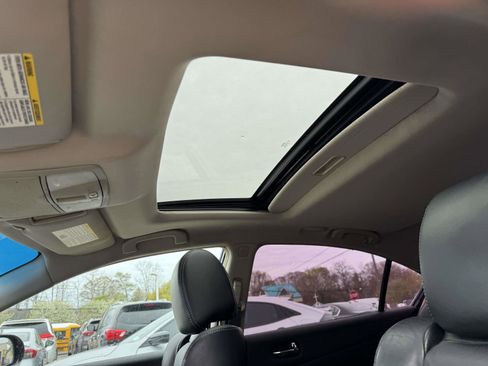 Used 2014 Nissan Maxima 3.5 SV w/ Sport Package FWD image 18