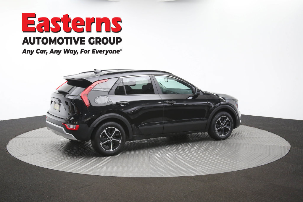 Used 2024 Kia Niro LX FWD image 42