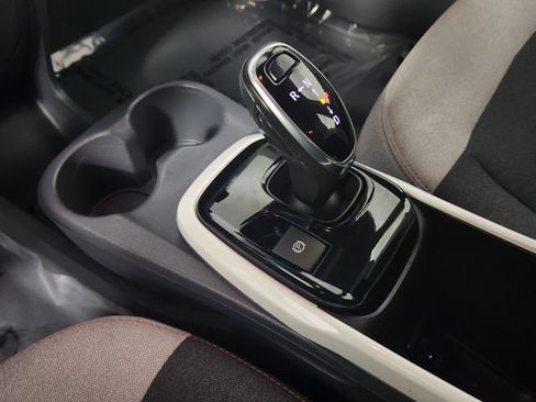 Used 2020 Chevrolet Bolt LT FWD image 29