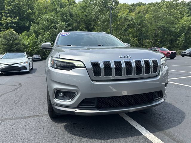Used 2019 Jeep Cherokee Limited AWD/4WD image 11