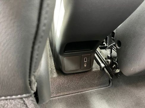 Used 2024 Buick Encore GX Sport Touring w/ Comfort Package image 18