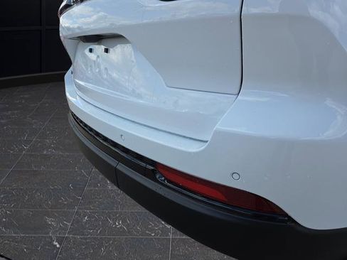 New 2025 Jeep Grand Cherokee Altitude image 36