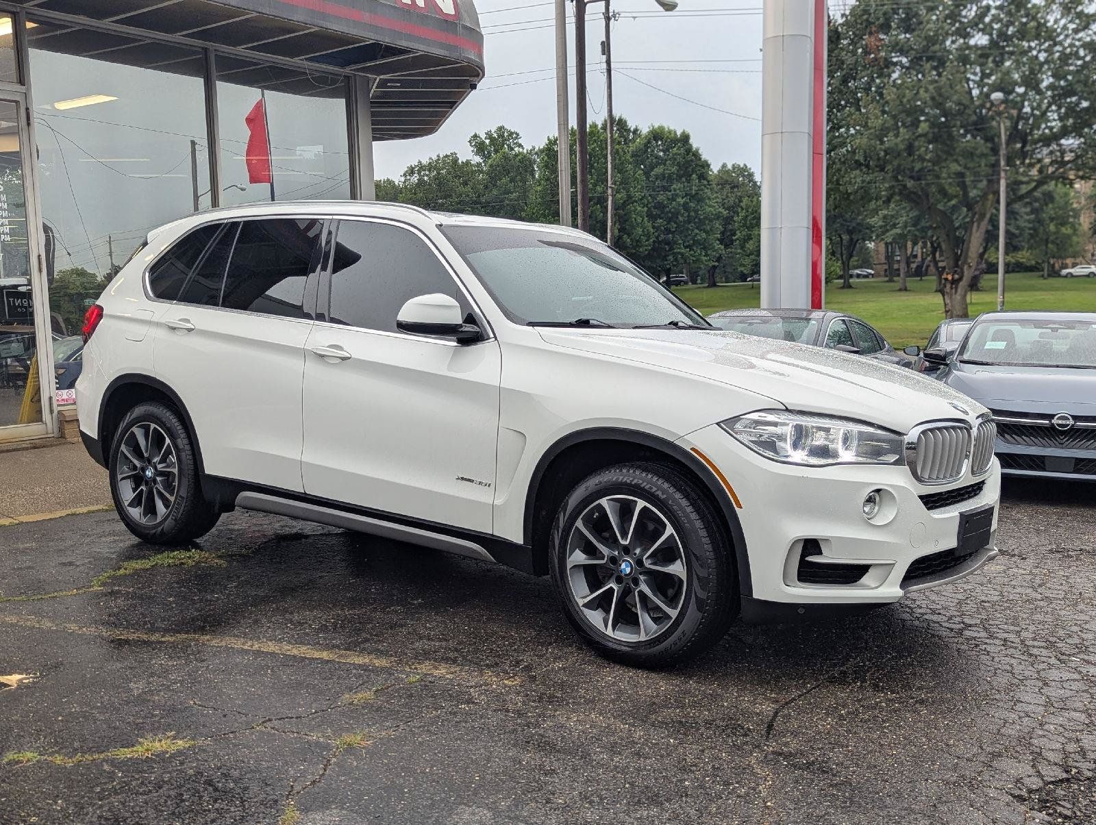 Used 2018 BMW X5 xDrive35i w/ Premium Package AWD/4WD image 20