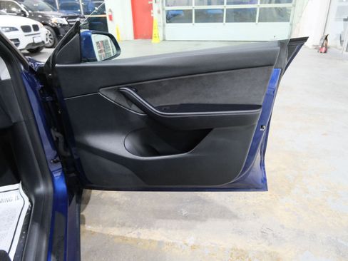 Used 2022 Tesla Model Y Performance image 30