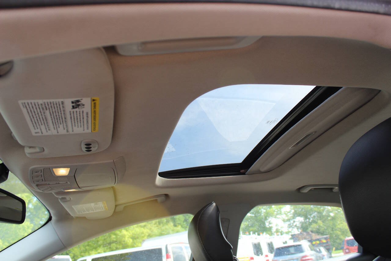 Used 2014 Ford Fusion Titanium FWD image 15