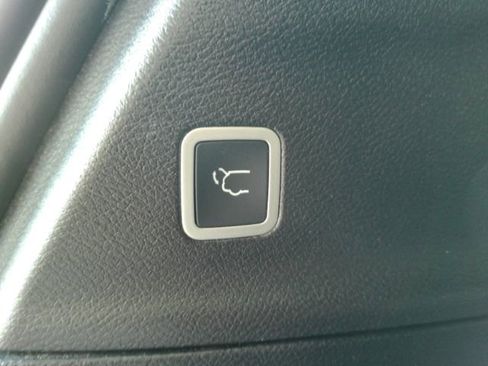 Used 2026 Chrysler Pacifica Select image 27