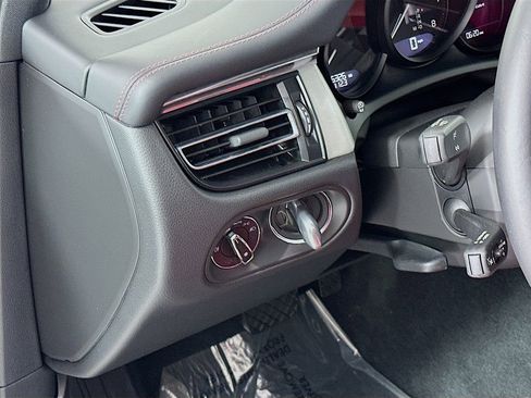 New 2025 Porsche Macan image 11