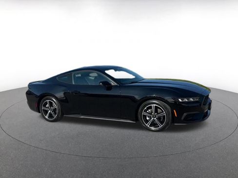 Used 2024 Ford Mustang Premium image 2