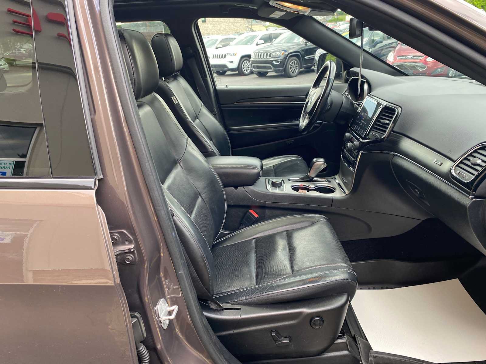 Used 2021 Jeep Grand Cherokee Limited w/ Quick Order Package 28K 80th AWD/4WD image 32