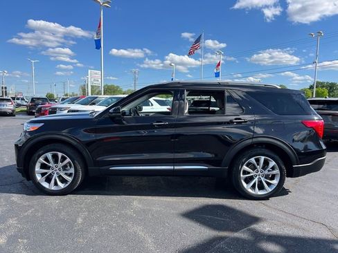 Used 2023 Ford Explorer Platinum w/ Technology Package AWD/4WD image 4