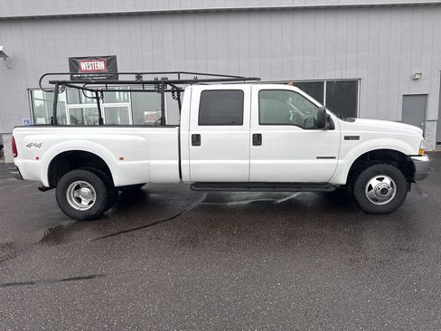 Used 2003 Ford F350 XLT image 2