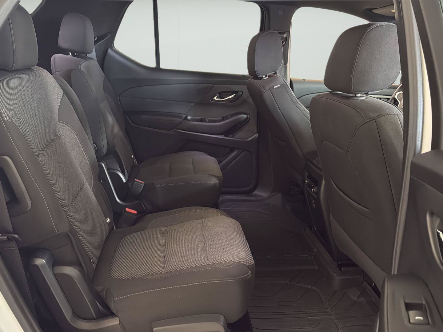 Certified 2023 Chevrolet Traverse LT w/ LPO, Floor Liner Package AWD/4WD image 14