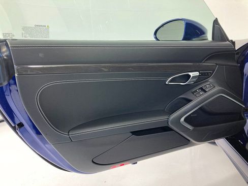 Certified 2025 Porsche 718 Cayman GT4 image 6