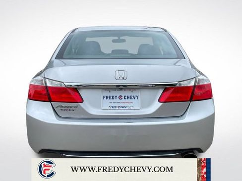 Used 2015 Honda Accord LX image 4