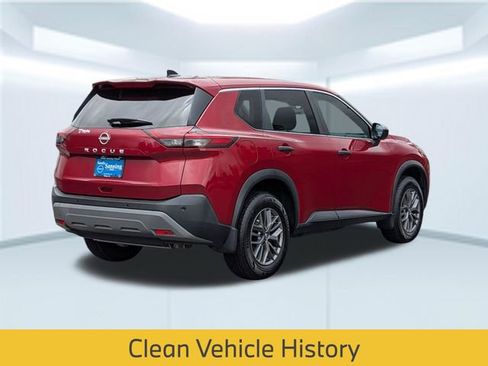 Used 2023 Nissan Rogue S image 6